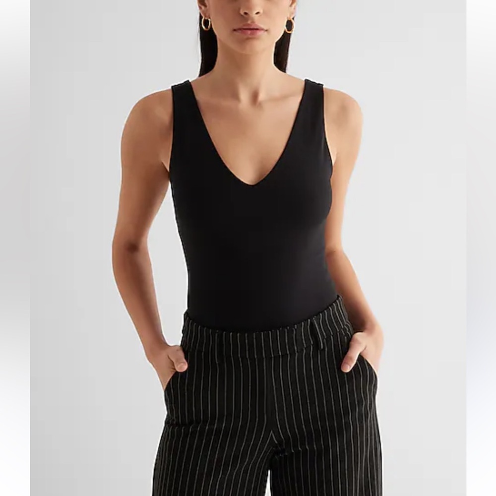Express Body Contour collection V neck Bodysuit